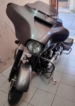 HARLEY-DAVIDSON STREET GLIDE HARLEY-DAVIDSON STREET GLIDE
